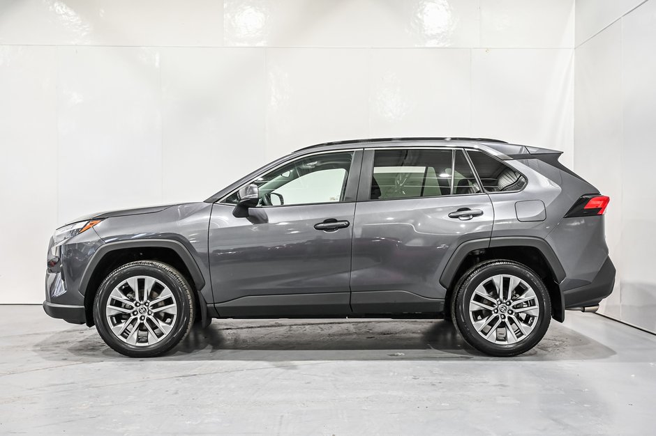 2023 Toyota RAV4 XLE / PREMIUM / AWD / CUIR / APPLE CARPLAY ++-3