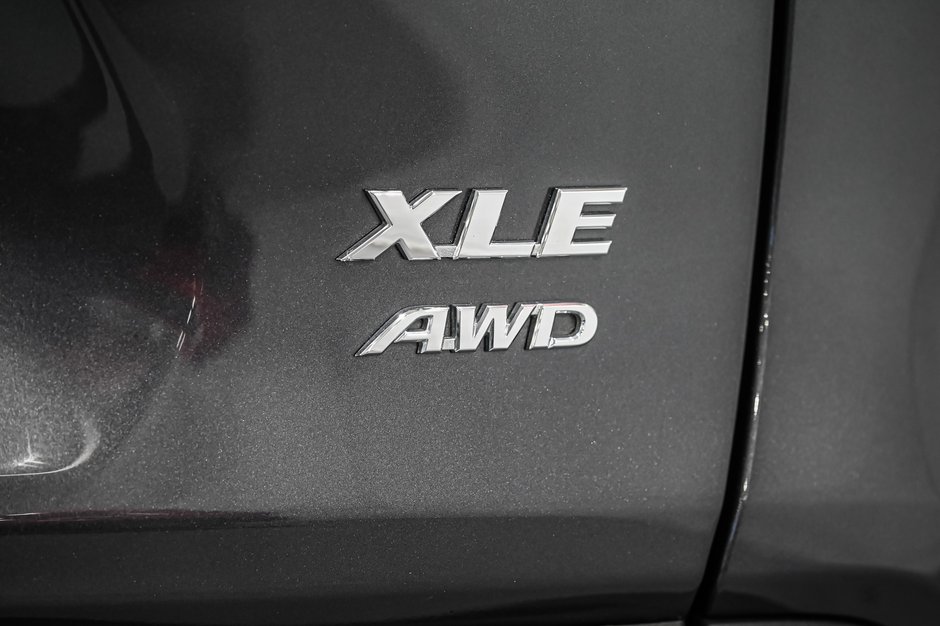 2023 Toyota RAV4 XLE / PREMIUM / AWD / CUIR / APPLE CARPLAY ++-9