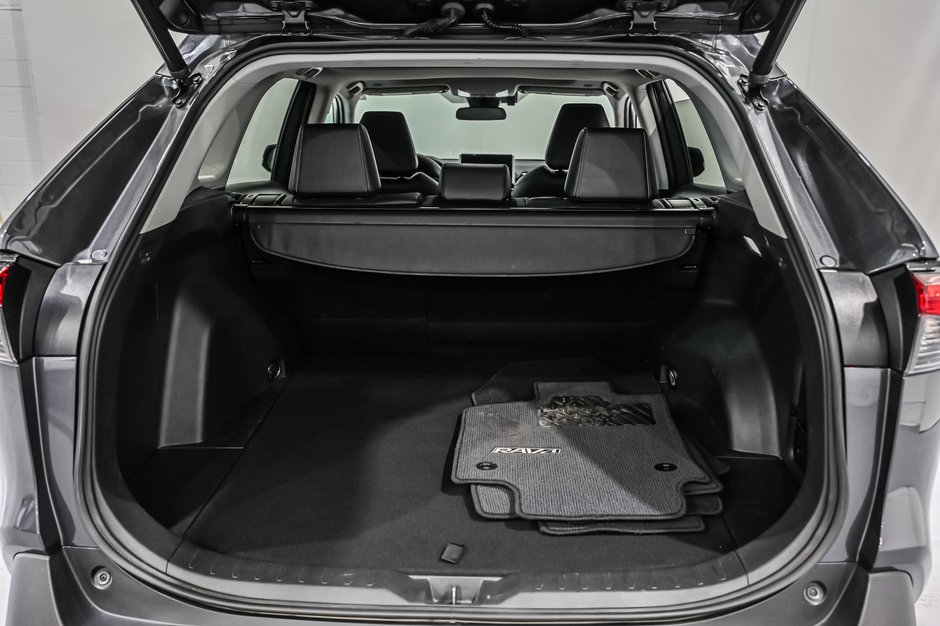 2023 Toyota RAV4 XLE / PREMIUM / AWD / CUIR / APPLE CARPLAY ++-10