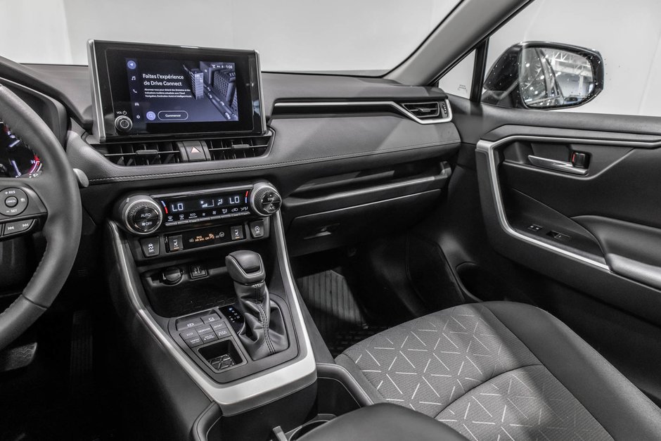 2023 Toyota RAV4 XLE / AWD / TOIT / APPLE CARPLAY / CAMERA +++-22
