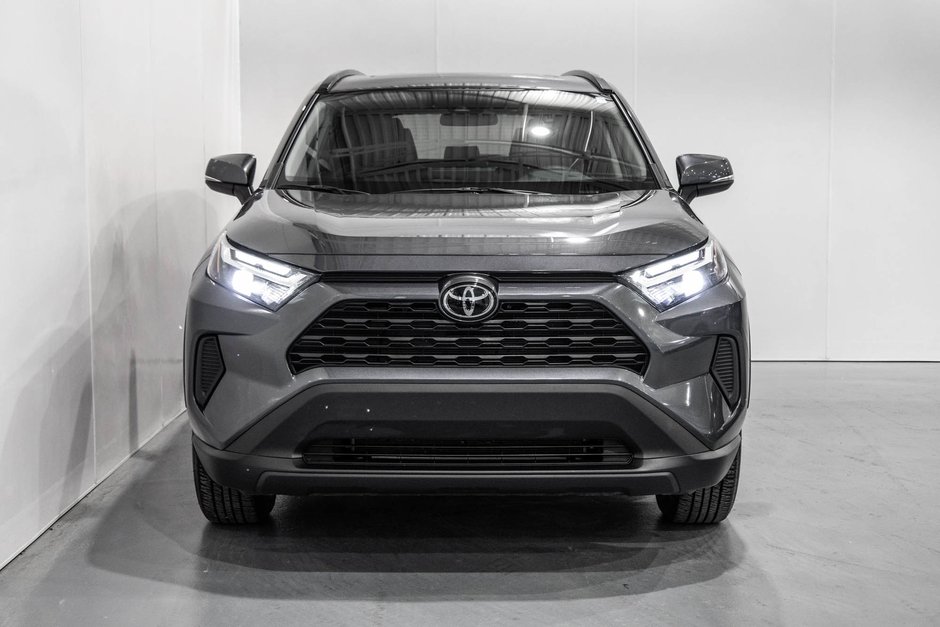 2023 Toyota RAV4 XLE / AWD / TOIT / APPLE CARPLAY / CAMERA +++-1