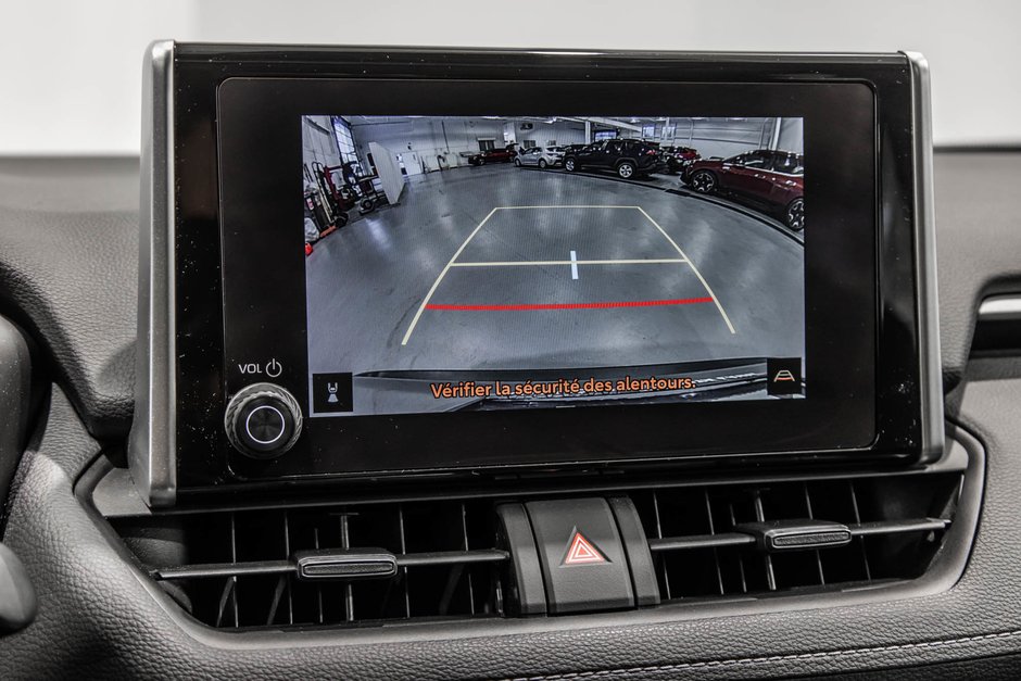 Toyota RAV4 XLE / AWD / TOIT / APPLE CARPLAY / CAMERA +++ 2023-29
