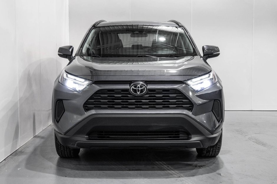 Toyota RAV4 XLE / AWD / TOIT / APPLE CARPLAY / CAMERA +++ 2023-1