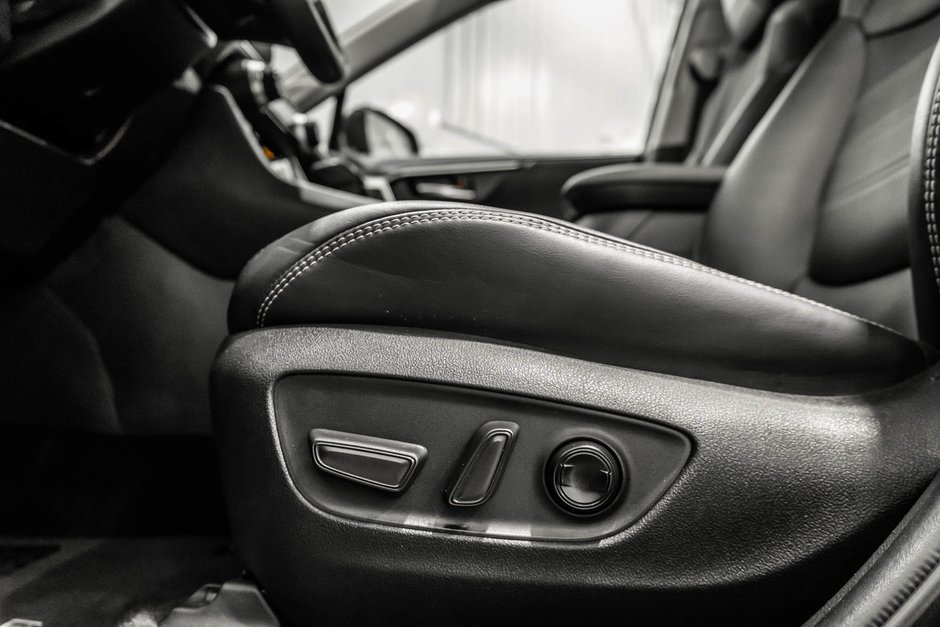 2023 Toyota RAV4 LIMITED / AWD / CUIR / SIÈGES CHAUFFANTS / CAMÉRA-13