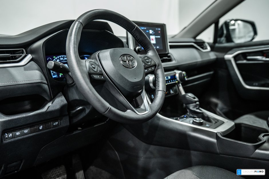 2024 Toyota RAV4 Hybrid HYBRID / XLE / AWD / TOIT / MAGS+++-16