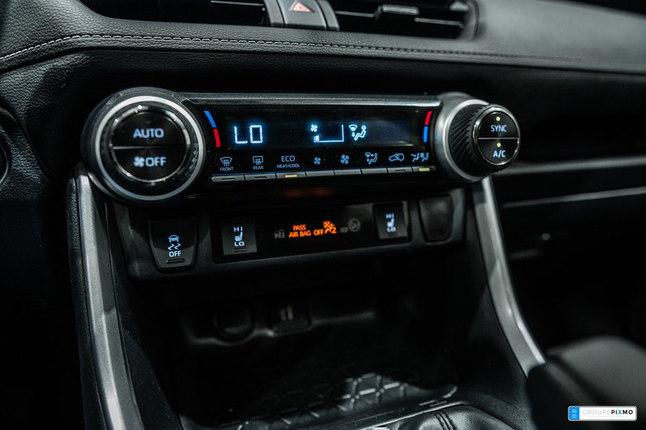 2024 Toyota RAV4 Hybrid HYBRID / XLE / AWD / TOIT / MAGS+++-23