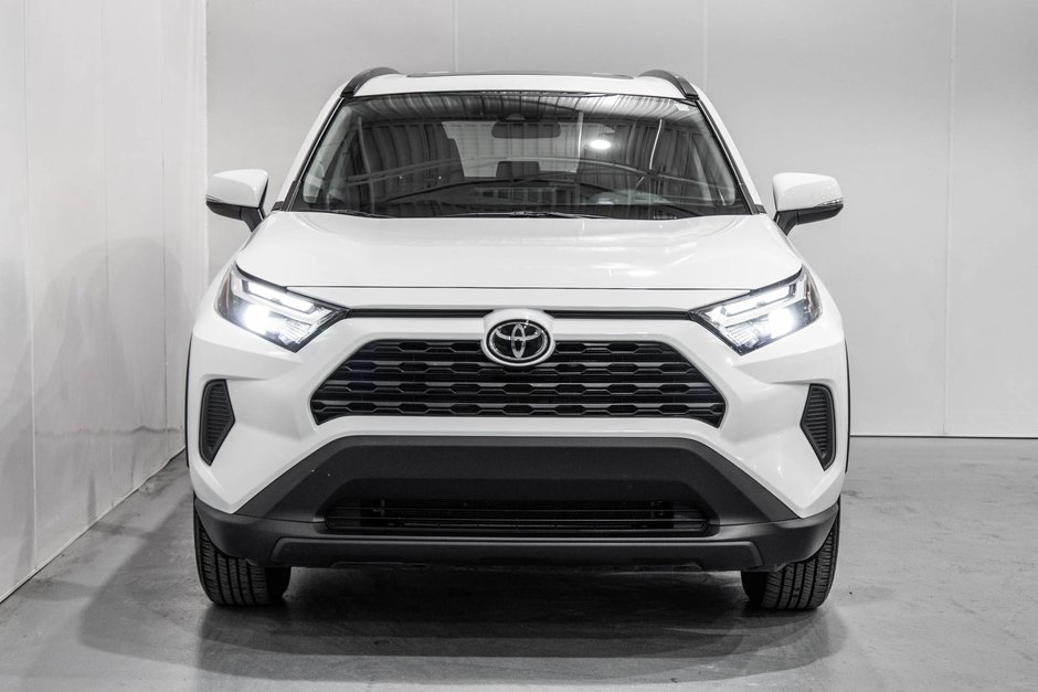 2024 Toyota RAV4 XLE / AWD / TOIT OUVRANT / APPLE CARPLAY / CAMÉRA+-1