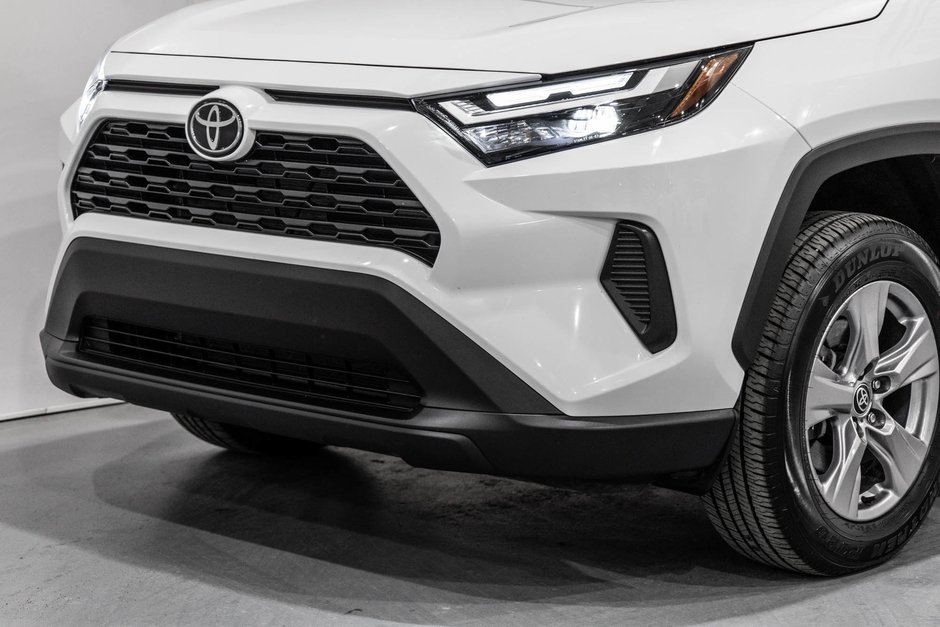 2024 Toyota RAV4 XLE / AWD / TOIT OUVRANT / APPLE CARPLAY / CAMÉRA+-3