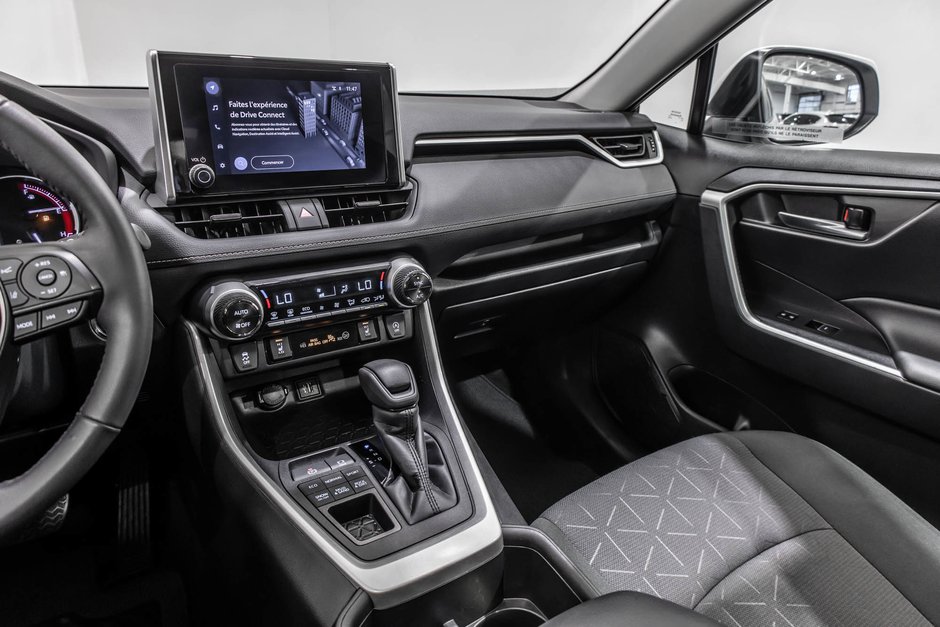 2024 Toyota RAV4 XLE / AWD / TOIT OUVRANT / APPLE CARPLAY / CAMÉRA+-22