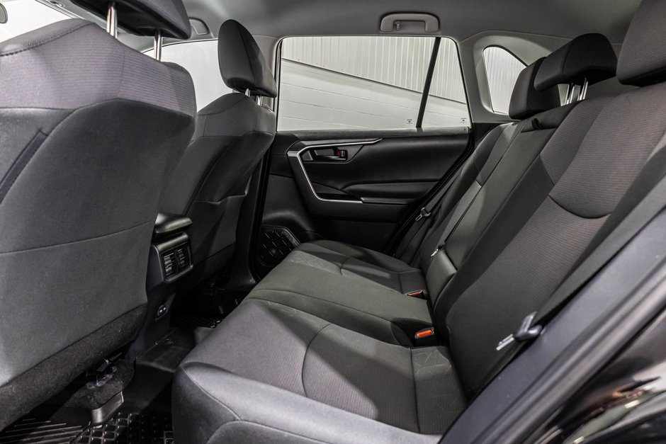 2024 Toyota RAV4 LE / AWD / CAMÉRA DE RECUL / SIÈGES CHAUFFANTS +++-26