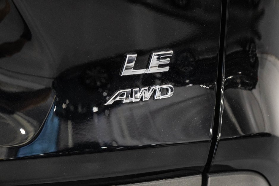 2024 Toyota RAV4 LE / AWD / CAMÉRA DE RECUL / SIÈGES CHAUFFANTS +++-10
