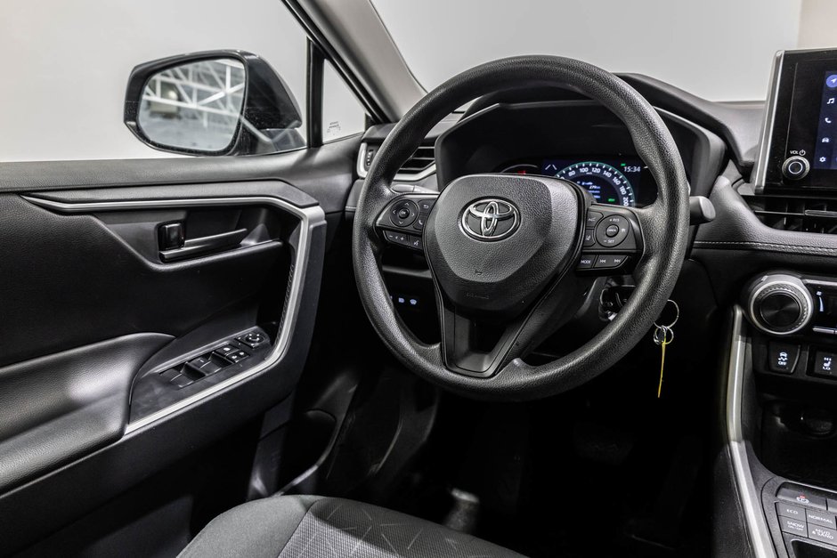 2024 Toyota RAV4 LE / AWD / CAMÉRA DE RECUL / SIÈGES CHAUFFANTS +++-27