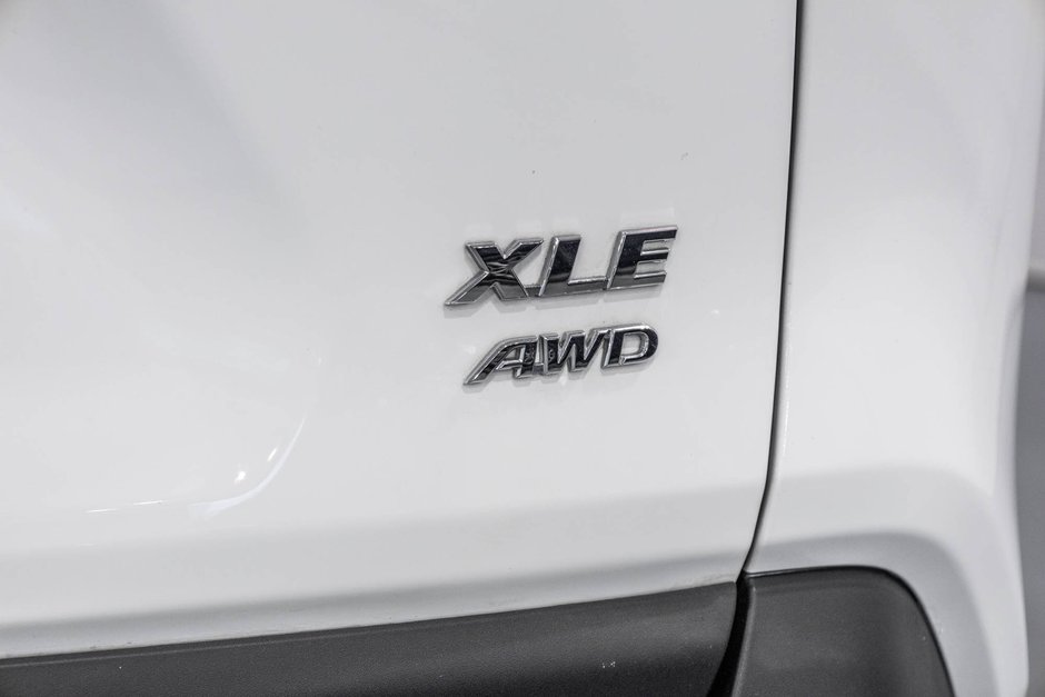 2024 Toyota RAV4 XLE / AWD / TOIT OUVRANT / APPLE CARPLAY / CAMÉRA+-10