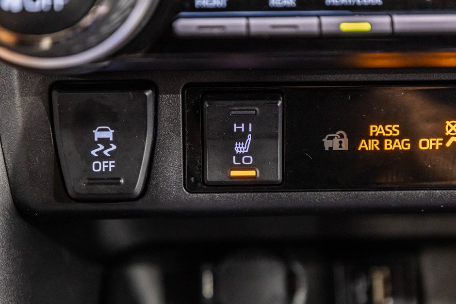 2024 Toyota RAV4 XLE / AWD / TOIT OUVRANT / APPLE CARPLAY / CAMÉRA+-25