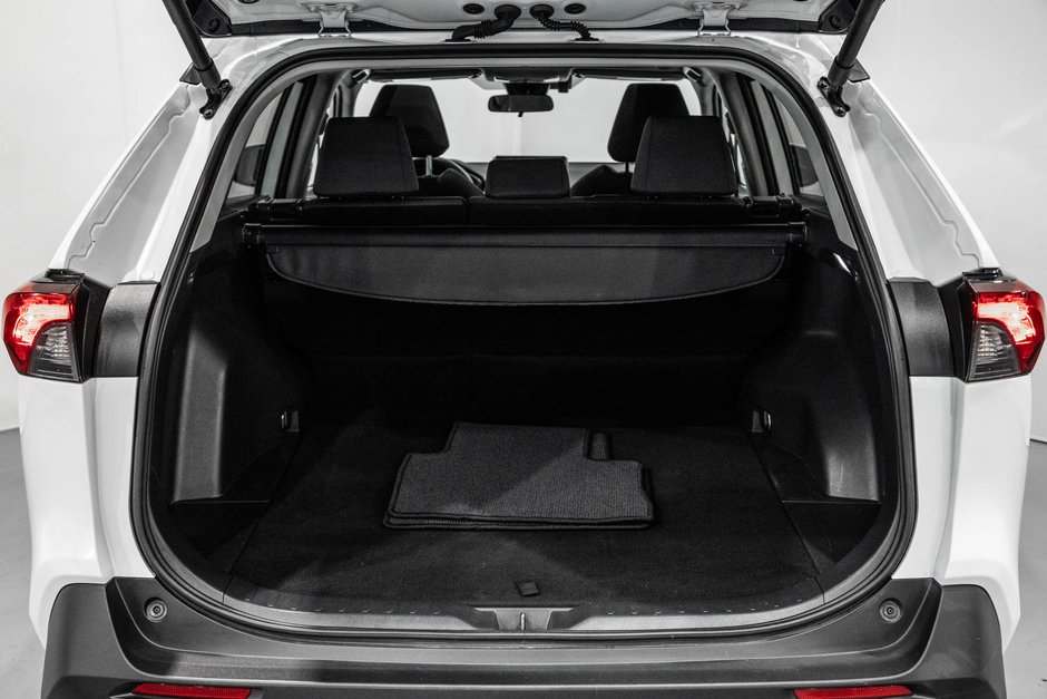 2024 Toyota RAV4 XLE / AWD / TOIT OUVRANT / APPLE CARPLAY / CAMÉRA+-11