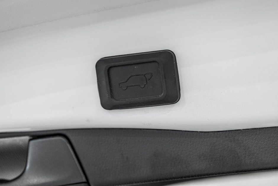 2024 Toyota RAV4 XLE / AWD / TOIT OUVRANT / APPLE CARPLAY / CAMÉRA+-12
