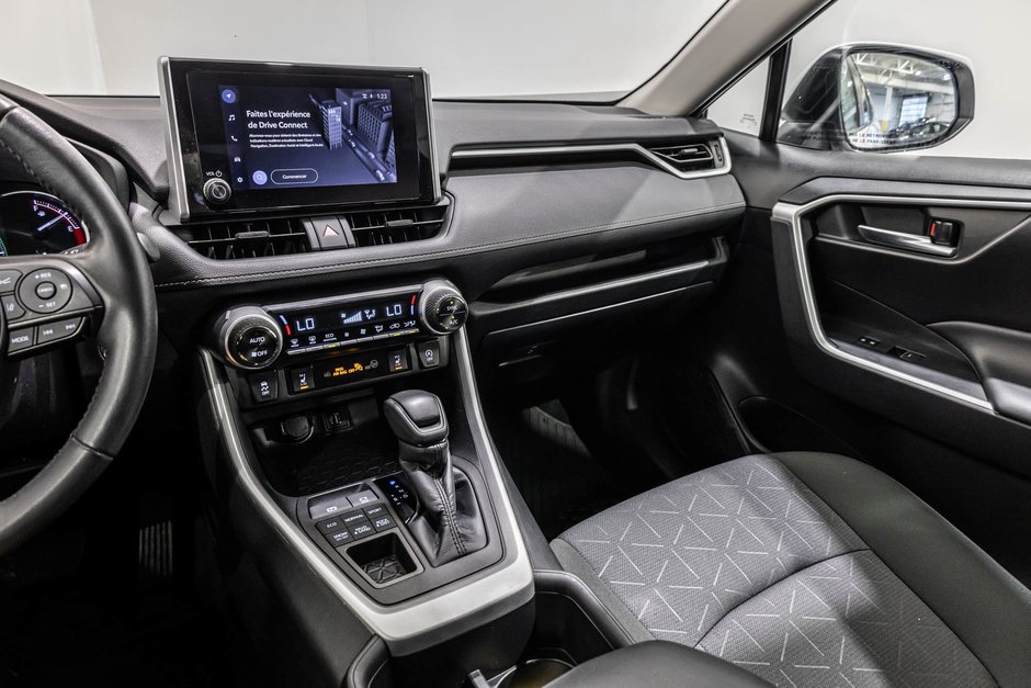 2024 Toyota RAV4 XLE / AWD / TOIT OUVRANT / APPLE CARPLAY / CAMÉRA+-21