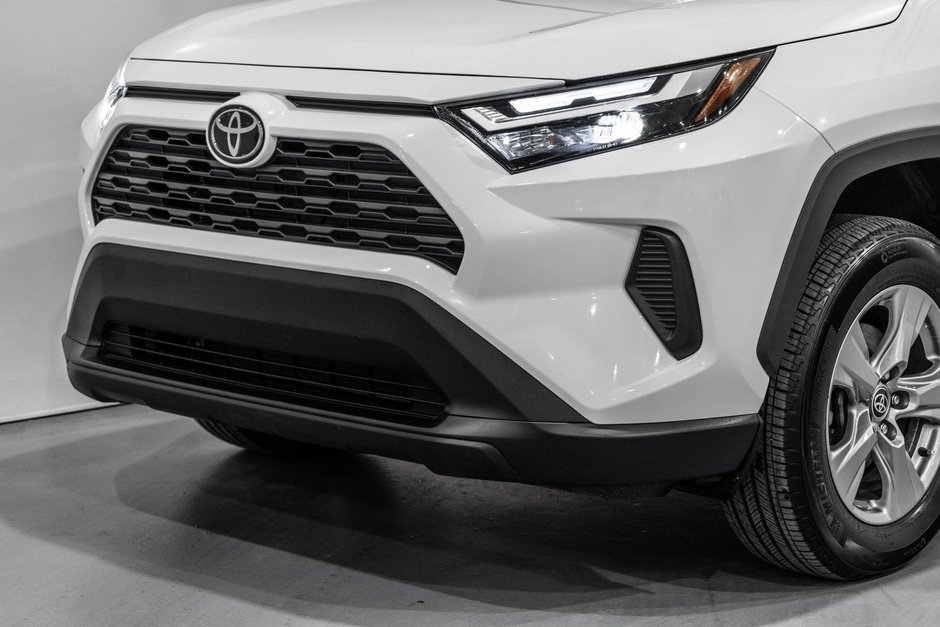 2024 Toyota RAV4 XLE / AWD / TOIT OUVRANT / APPLE CARPLAY / CAMÉRA+-3
