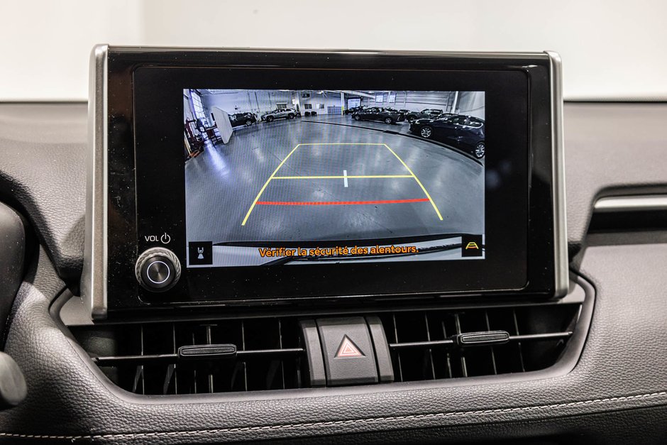 2024 Toyota RAV4 XLE / AWD / TOIT OUVRANT / APPLE CARPLAY / CAMÉRA+-27