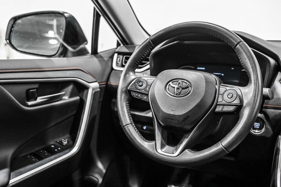 2025 Toyota RAV4 TRAIL / AWD / 3500lbs / CUIR / TOIT OUVRANT+++-25
