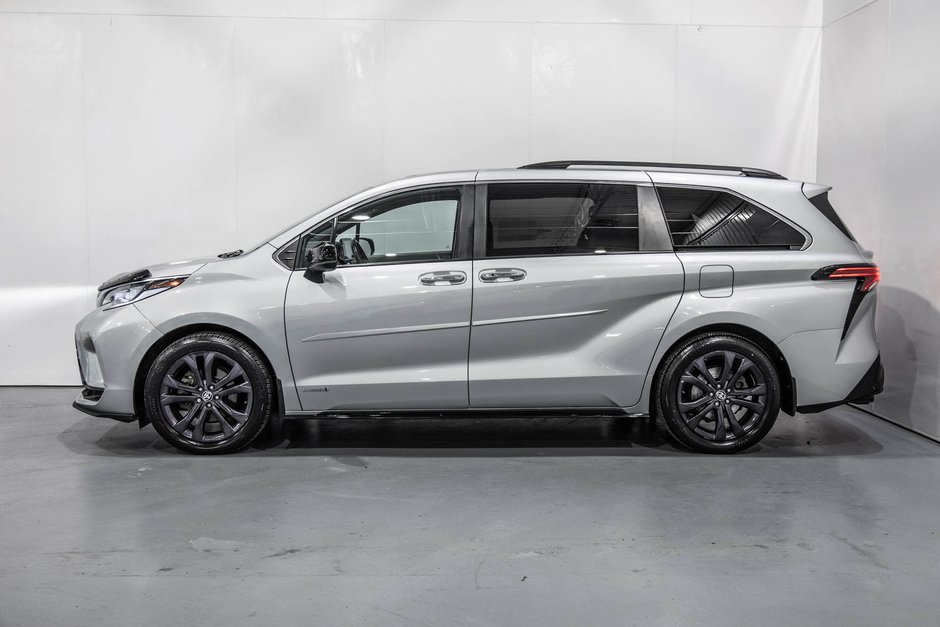 2021 Toyota Sienna Hybrid XSE / TOIT OUVRANT / CUIR / APPLE CARPLAY +++-6