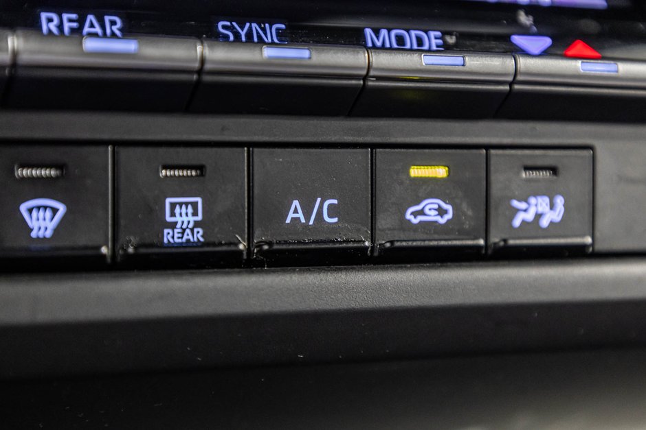 2021 Toyota Sienna Hybrid XSE / TOIT OUVRANT / CUIR / APPLE CARPLAY +++-26