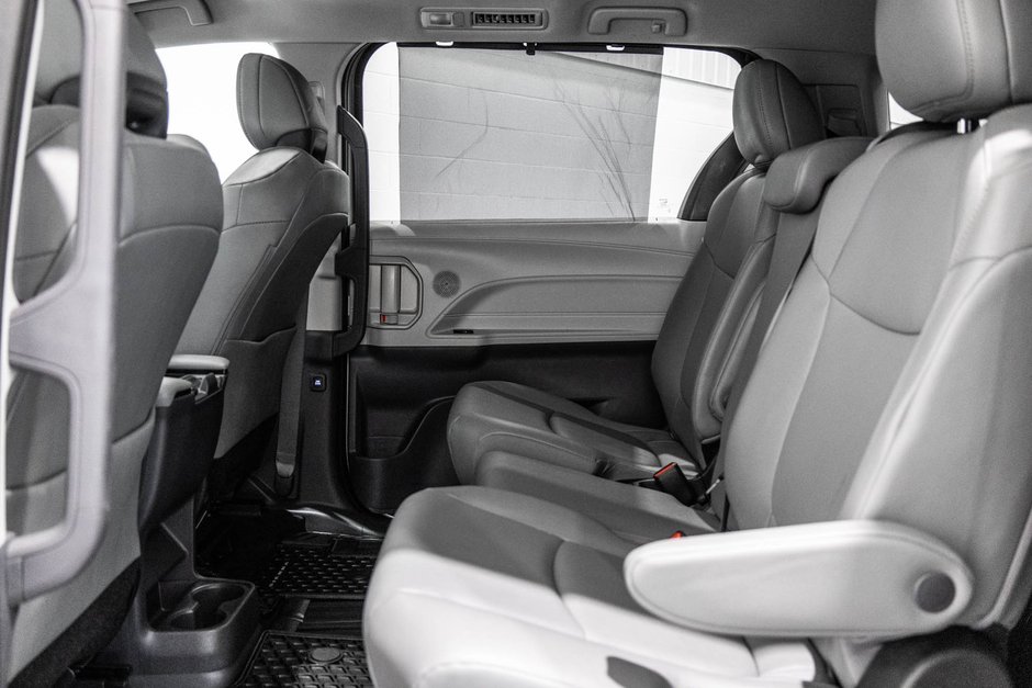 2023 Toyota Sienna Hybrid XLE / HYBRIDE / CUIR / APPLE CARPLAY / CAMÉRA+++-33