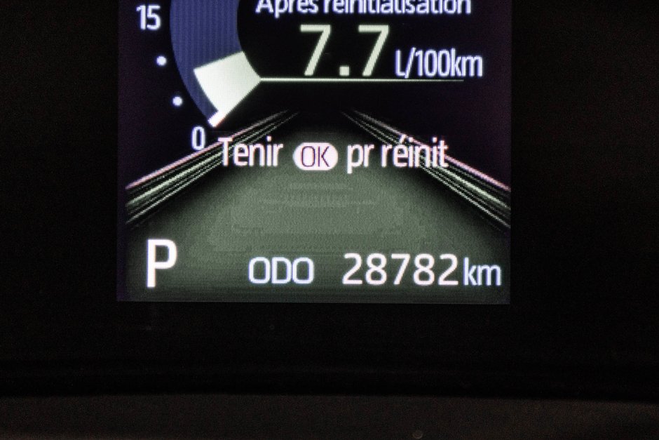 2023 Toyota Sienna Hybrid XLE / HYBRIDE / CUIR / APPLE CARPLAY / CAMÉRA+++-21