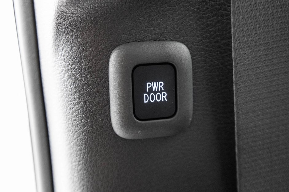 2023 Toyota Sienna Hybrid XLE / HYBRIDE / CUIR / APPLE CARPLAY / CAMÉRA+++-38