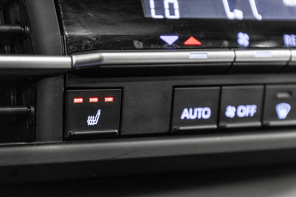 2023 Toyota Sienna Hybrid XLE / HYBRIDE / CUIR / APPLE CARPLAY / CAMÉRA+++-26