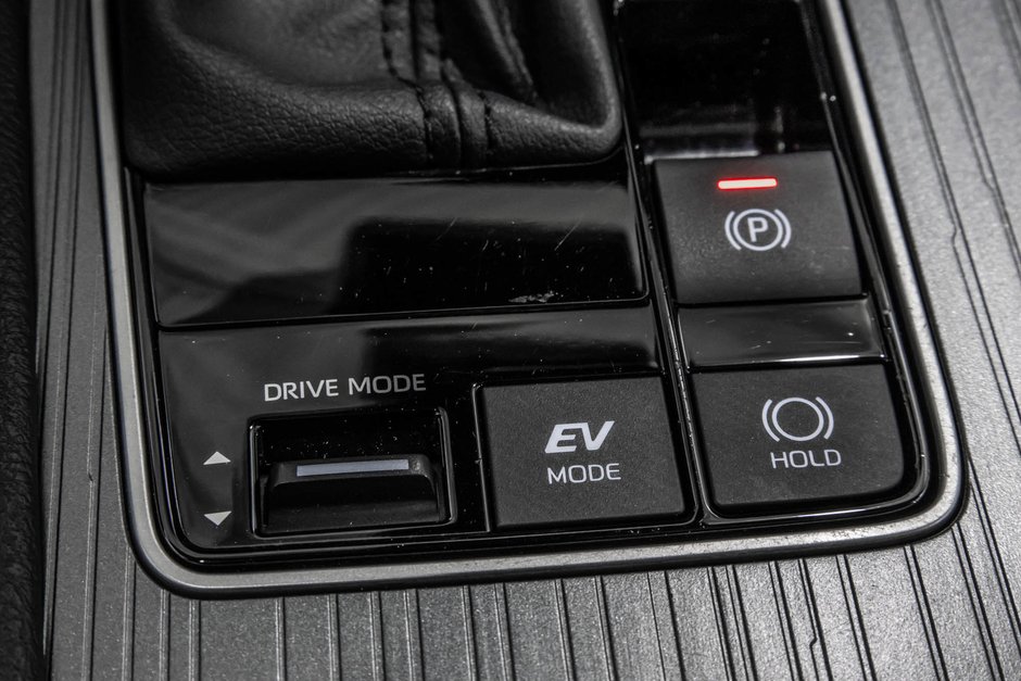 2025 Toyota Sienna Hybrid XLE / HYBRIDE / CUIR / APPLE CARPLAY / CAMÉRA+++-29