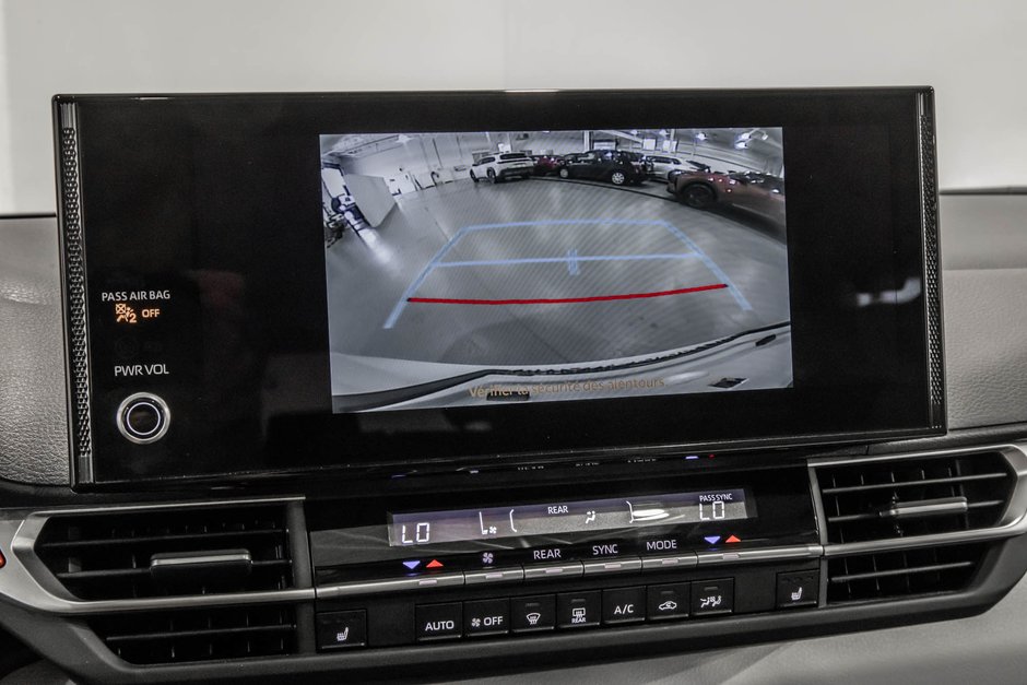 2025 Toyota Sienna Hybrid XLE / HYBRIDE / CUIR / APPLE CARPLAY / CAMÉRA+++-30
