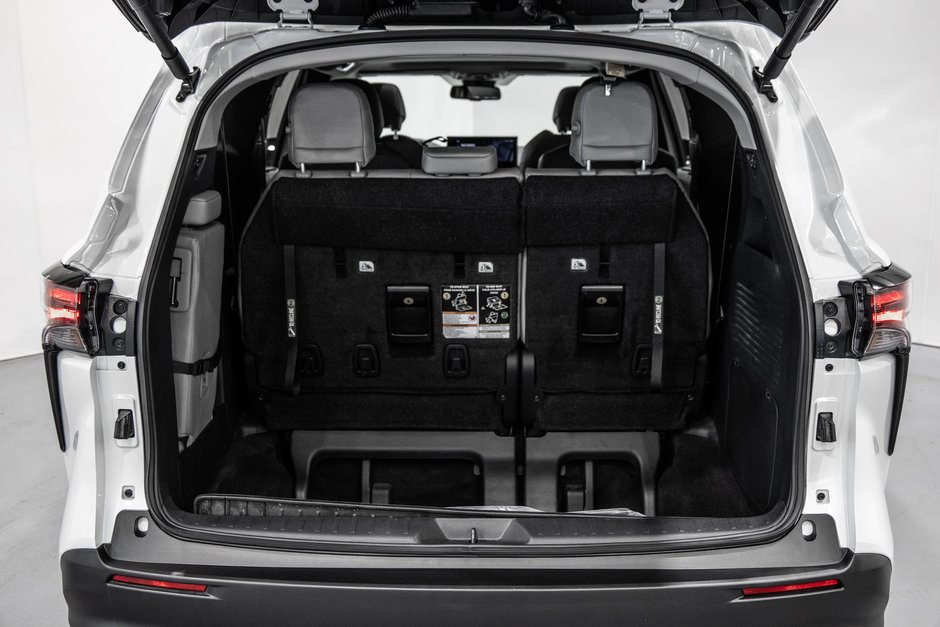 2025 Toyota Sienna Hybrid XLE / HYBRIDE / CUIR / APPLE CARPLAY / CAMÉRA+++-13