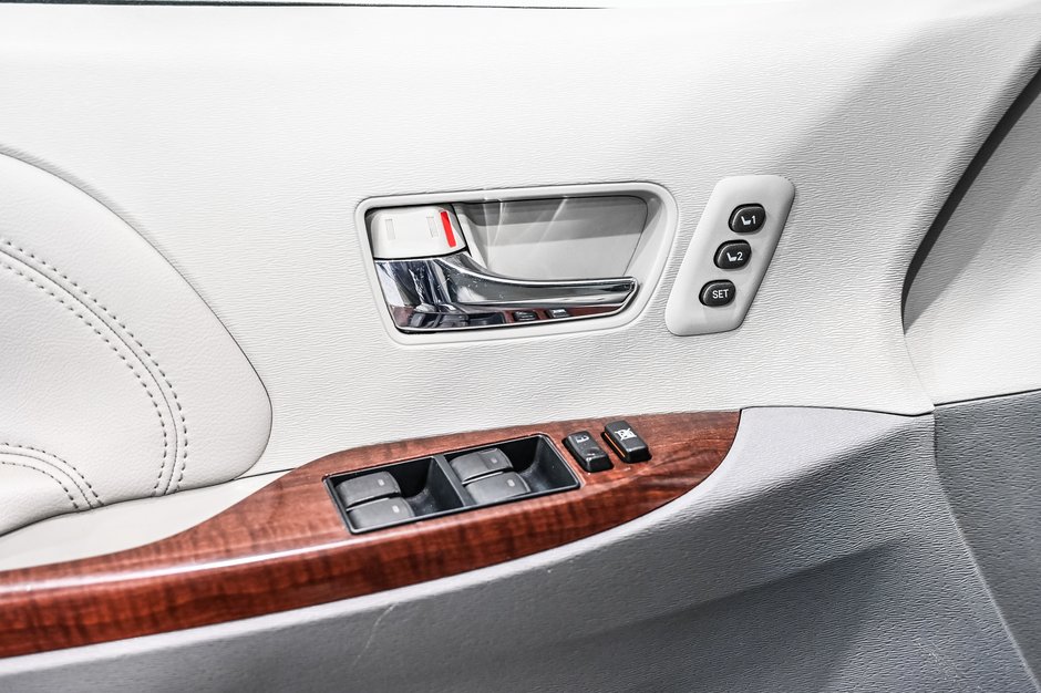 2011 Toyota Sienna LIMITED / CUIR / TOIT OUVRANT / JBL / TOIT OUVRANT-15