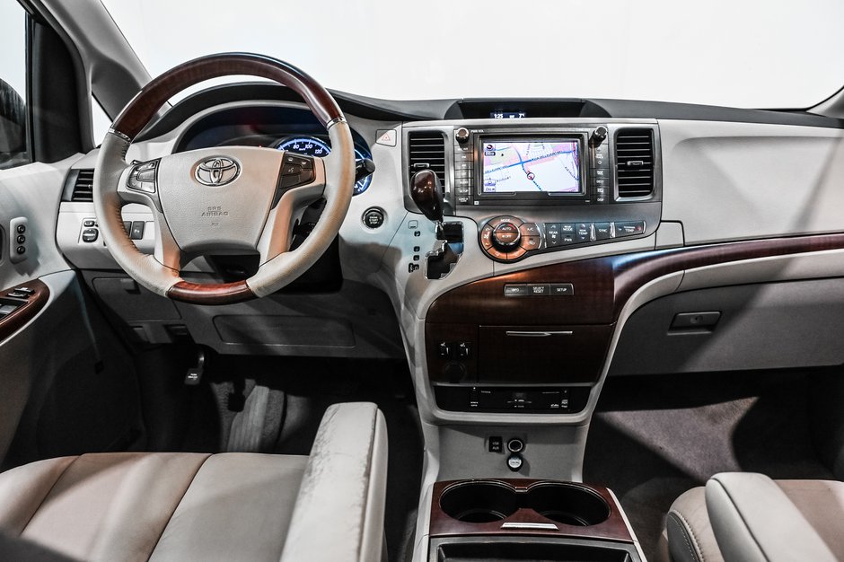 2011 Toyota Sienna LIMITED / CUIR / TOIT OUVRANT / JBL / TOIT OUVRANT-28