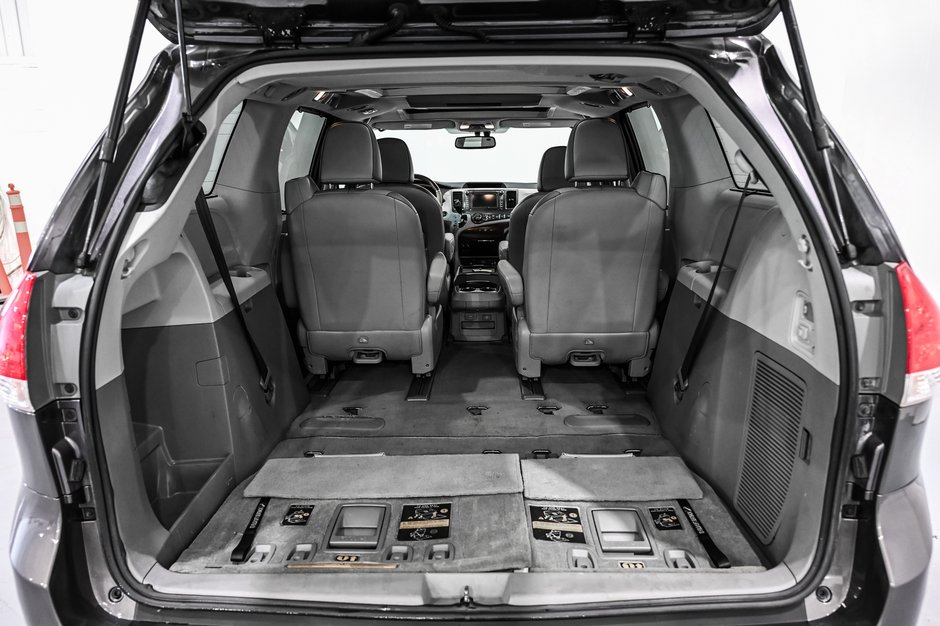 2011 Toyota Sienna LIMITED / CUIR / TOIT OUVRANT / JBL / TOIT OUVRANT-12