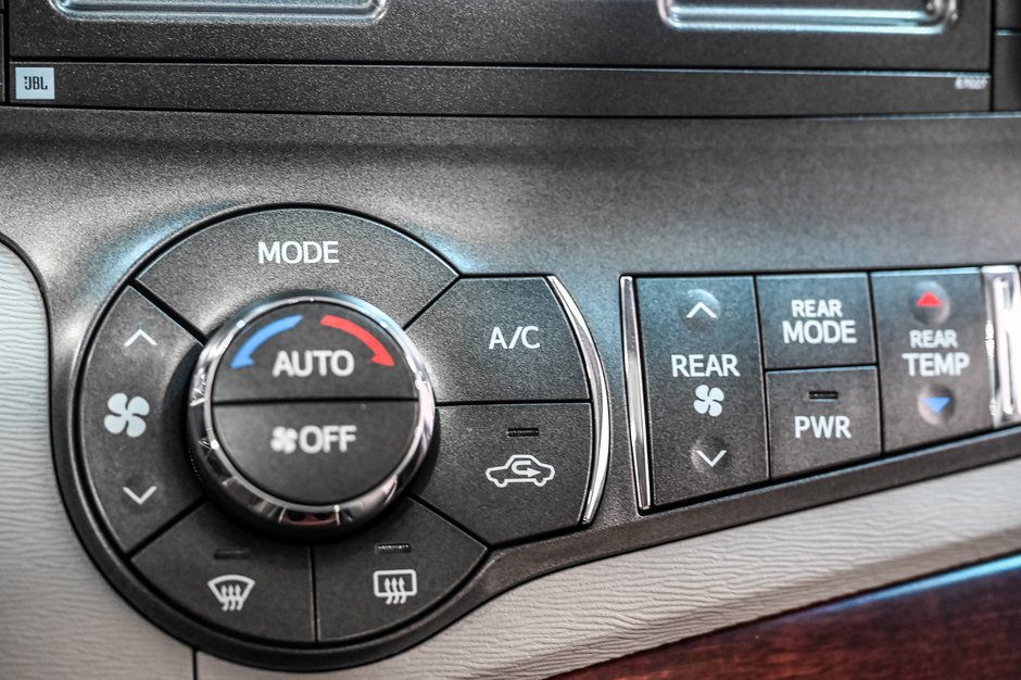 2011 Toyota Sienna LIMITED / CUIR / TOIT OUVRANT / JBL / TOIT OUVRANT-23