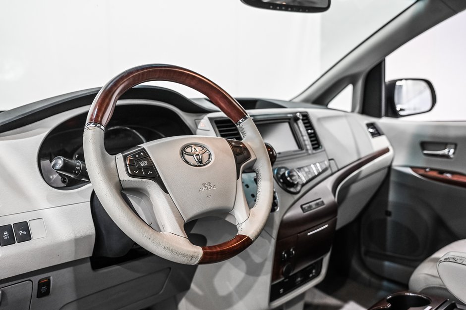 2011 Toyota Sienna LIMITED / CUIR / TOIT OUVRANT / JBL / TOIT OUVRANT-14