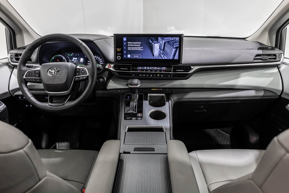 2025 Toyota Sienna Hybrid XLE / HYBRIDE / CUIR / APPLE CARPLAY / CAMÉRA+++-34