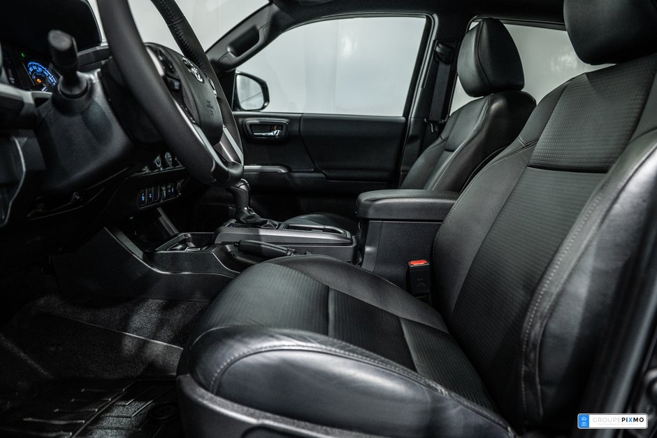 Toyota Tacoma TRD SPORT / PREMIUM / 4X4 / CUIR / APPLE CARPLAY++ 2023-12