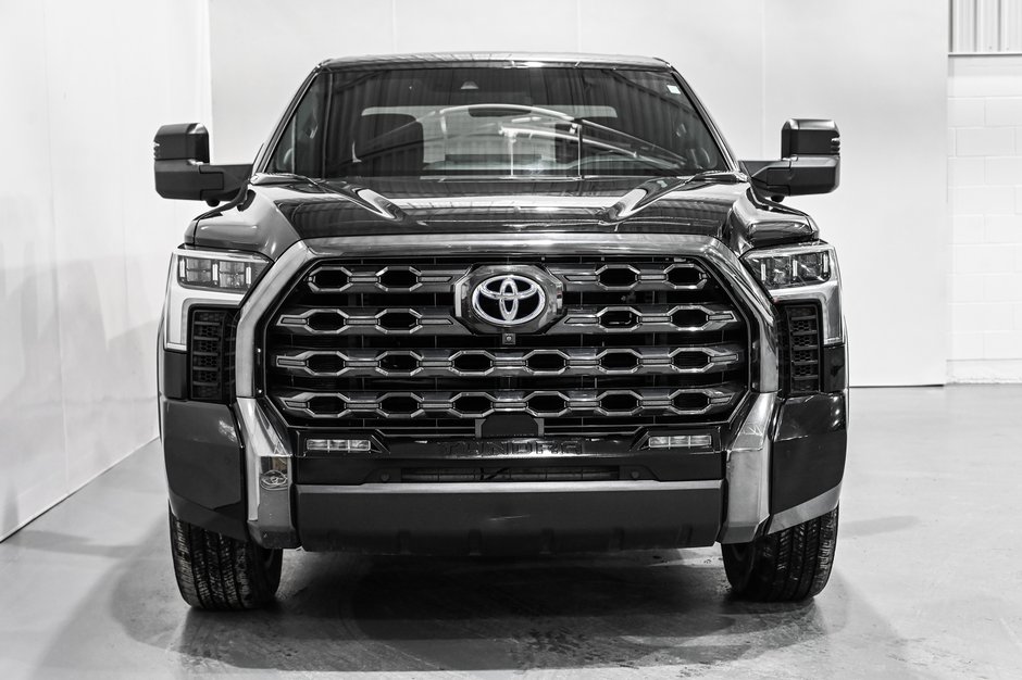 2022 Toyota Tundra Hybrid 2022 / Platinum / Hybrid / CREWMAX +++-1