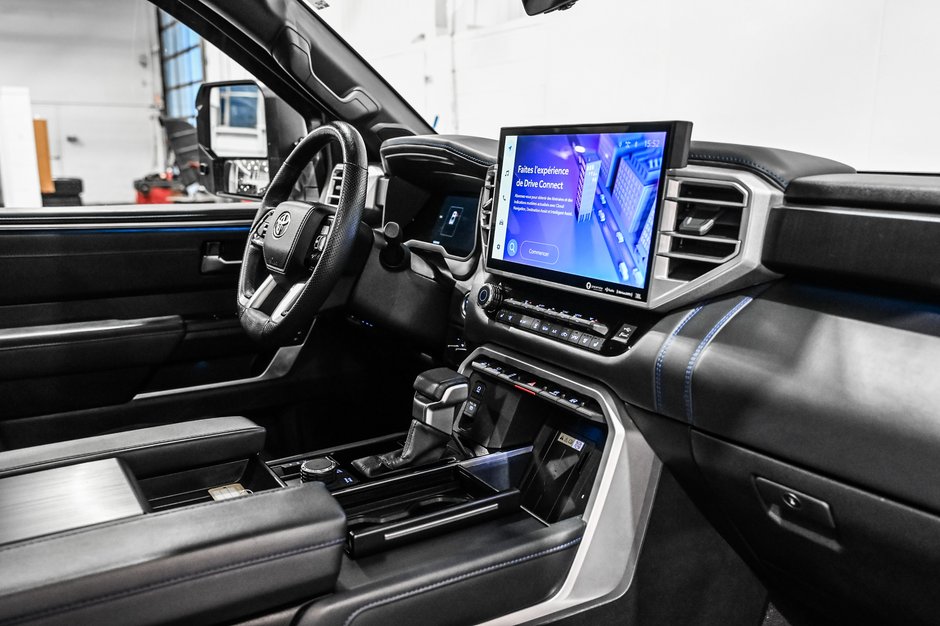 2022 Toyota Tundra Hybrid 2022 / Platinum / Hybrid / CREWMAX +++-37