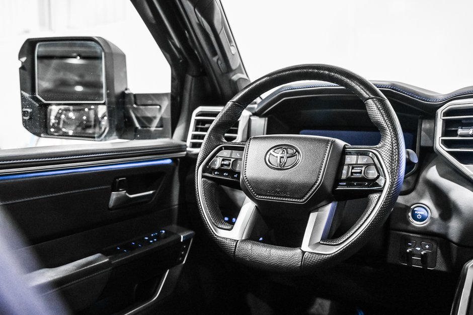 2022 Toyota Tundra Hybrid 2022 / Platinum / Hybrid / CREWMAX +++-35