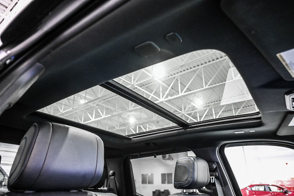 2022 Toyota Tundra Hybrid 2022 / Platinum / Hybrid / CREWMAX +++-39