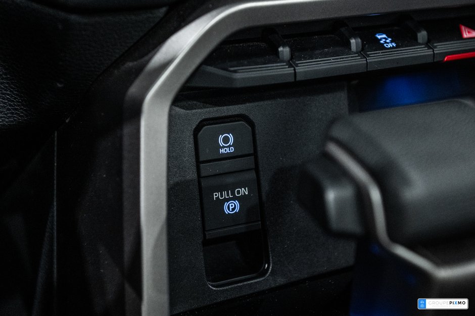 Toyota Tundra LIMITED / CREWMAX / BOITE LONGUE / CUIR++ 2023-28