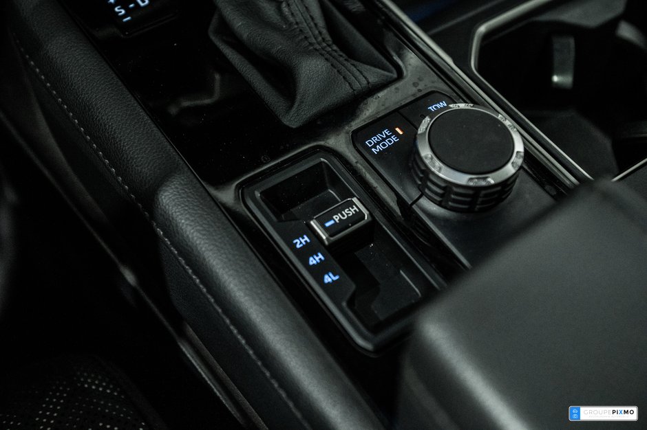 Toyota Tundra LIMITED / CREWMAX / BOITE LONGUE / CUIR++ 2023-29