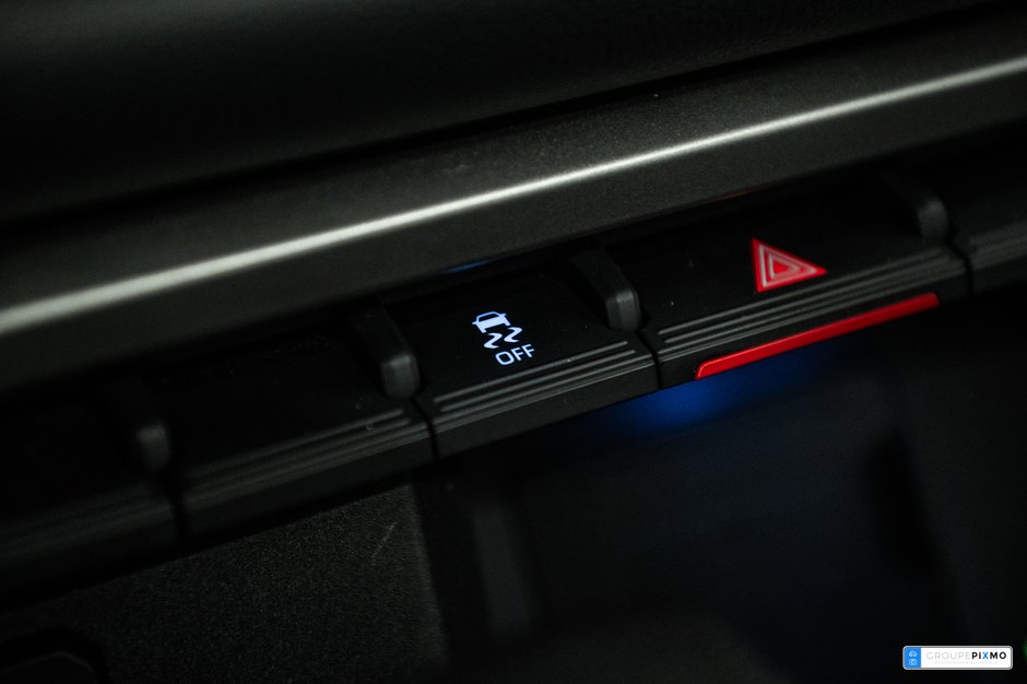 Toyota Tundra LIMITED / NIGHTSHADE / CREWMAX / BOITE LONGUE 2024-23