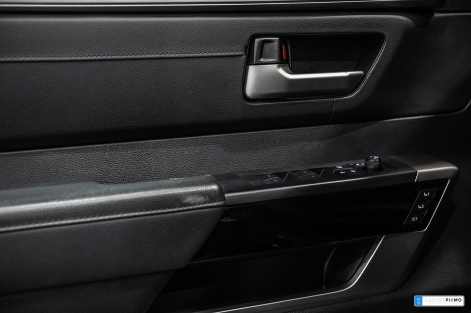 Toyota Tundra LIMITED / NIGHTSHADE / CREWMAX / BOITE LONGUE 2024-11