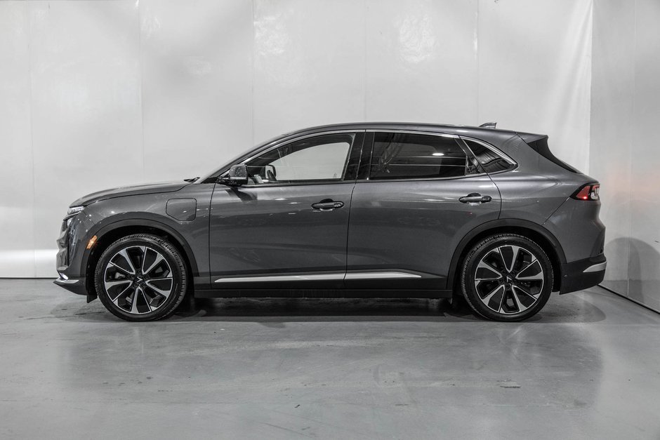 2023 VinFast VF 8 PLUS / AWD / CUIR / TOIT PANORAMIQUE+++-6