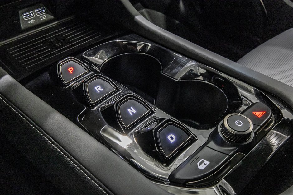 2023 VinFast VF 8 PLUS / AWD / CUIR / TOIT PANORAMIQUE+++-25